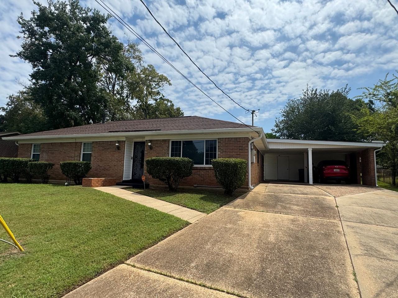 2816 Tremont St - Photo 2 of 35