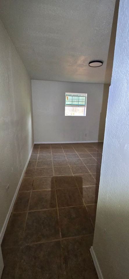 9801 Larkspur Ln - Photo 3 of 19