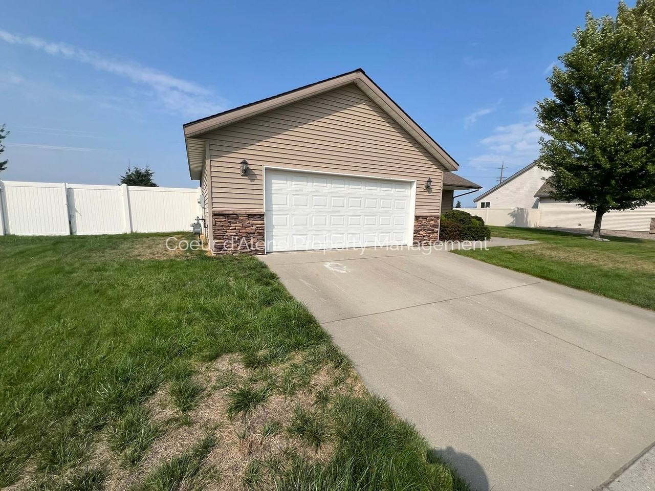 4145 Wirth Dr - Photo 2 of 26