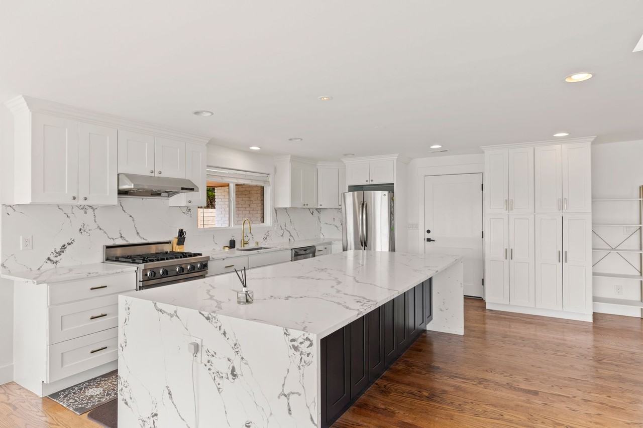 516 172nd Pl Ne - Photo 5 of 16