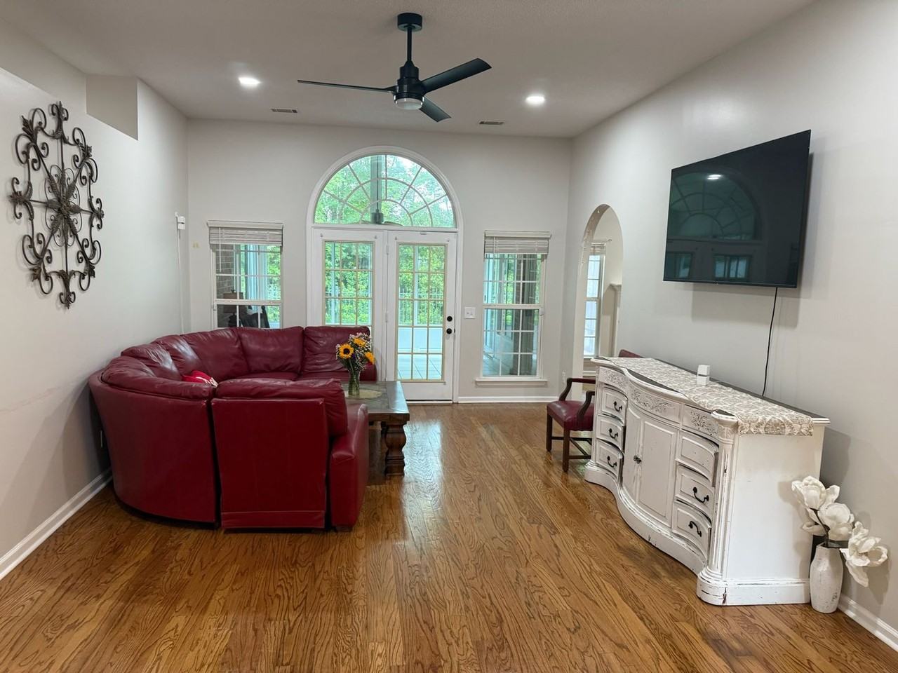 472 Copper Creek Cir - Photo 6 of 43