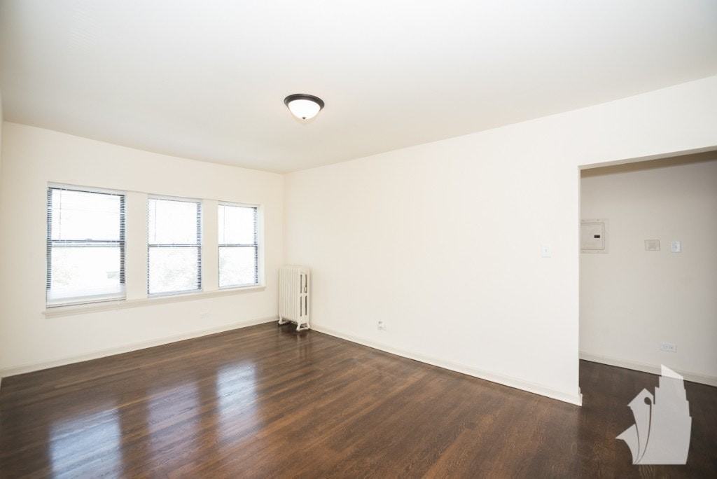 5736 North Winthrop Avenue, Unit 48 - Photo 3 of 9