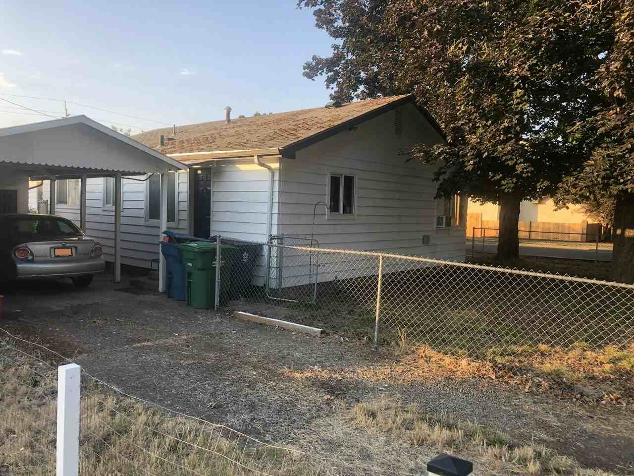 2731 E Street - Photo 2 of 26