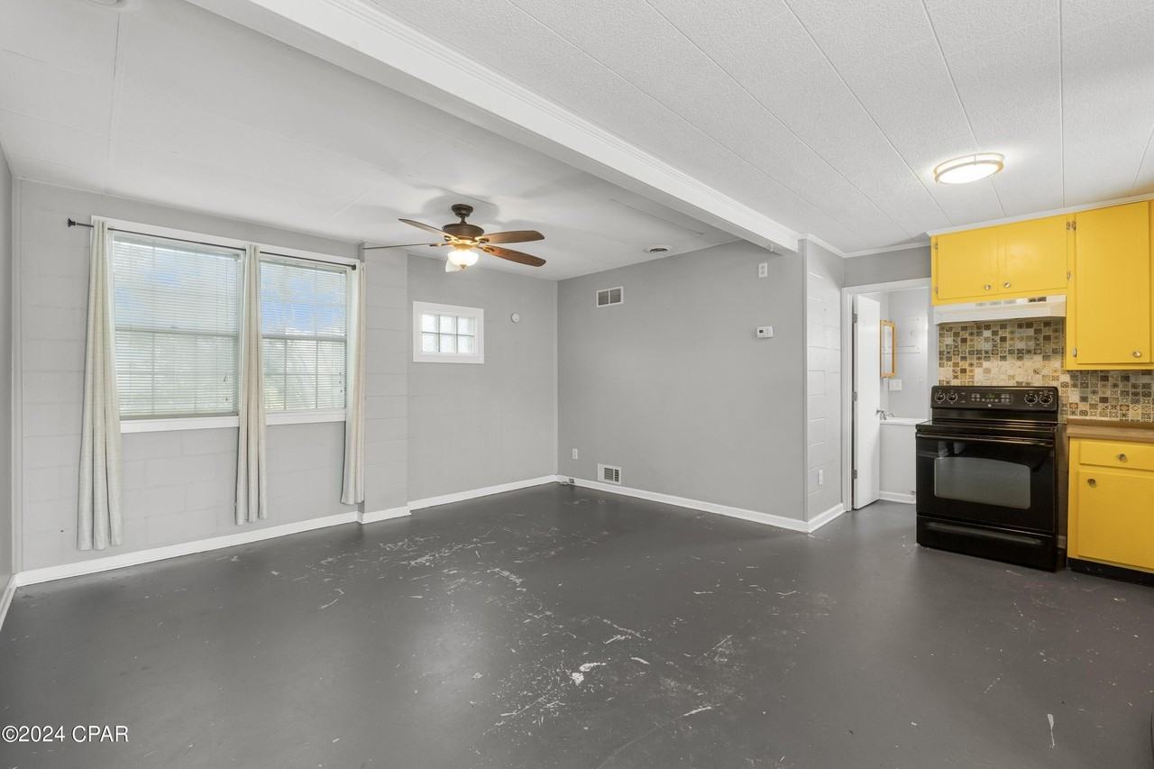 22107 Bataan Avenue #B - Photo 5 of 33