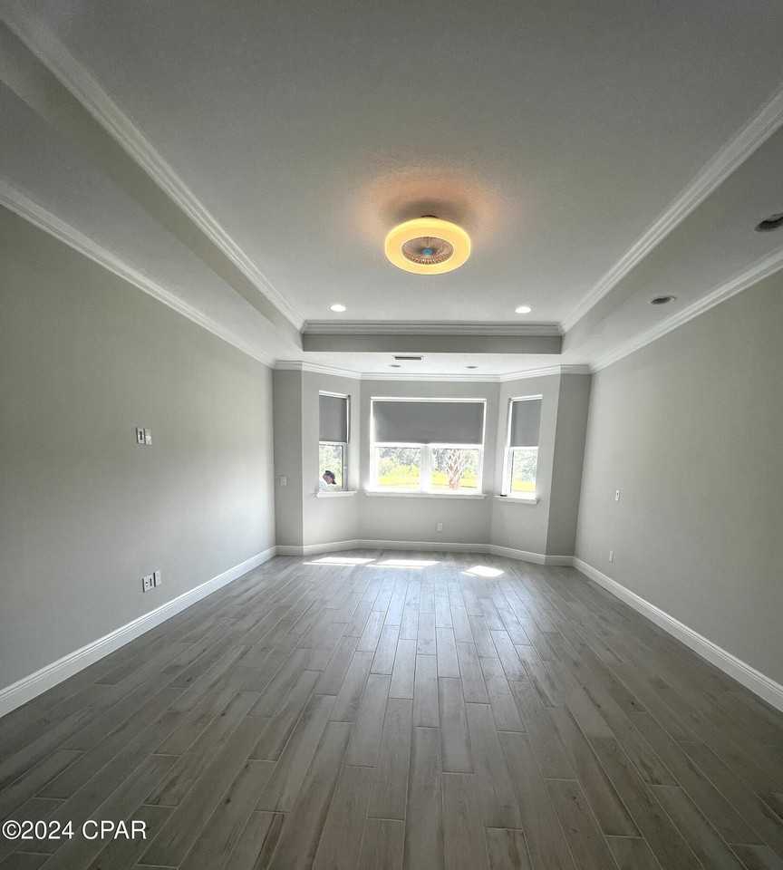 8765 Coral Reef Way - Photo 5 of 27