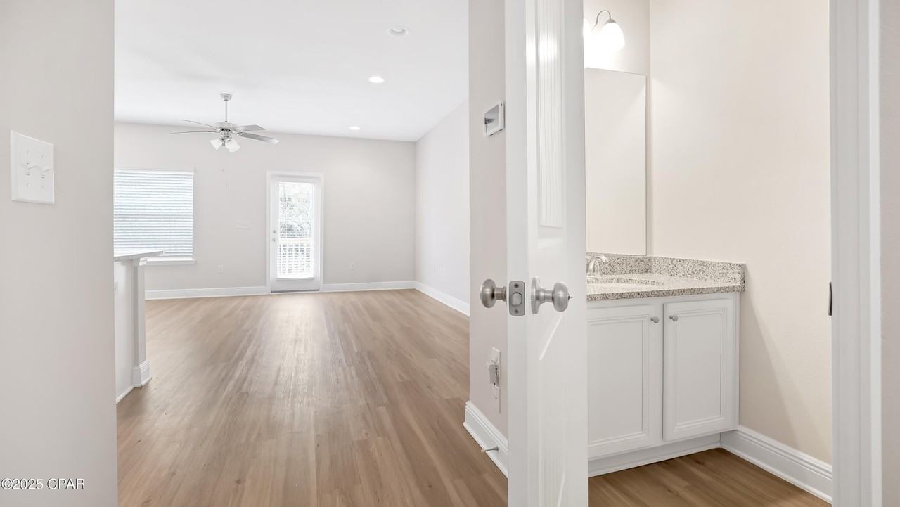 7590 Shadow Lake Dr - Photo 4 of 24