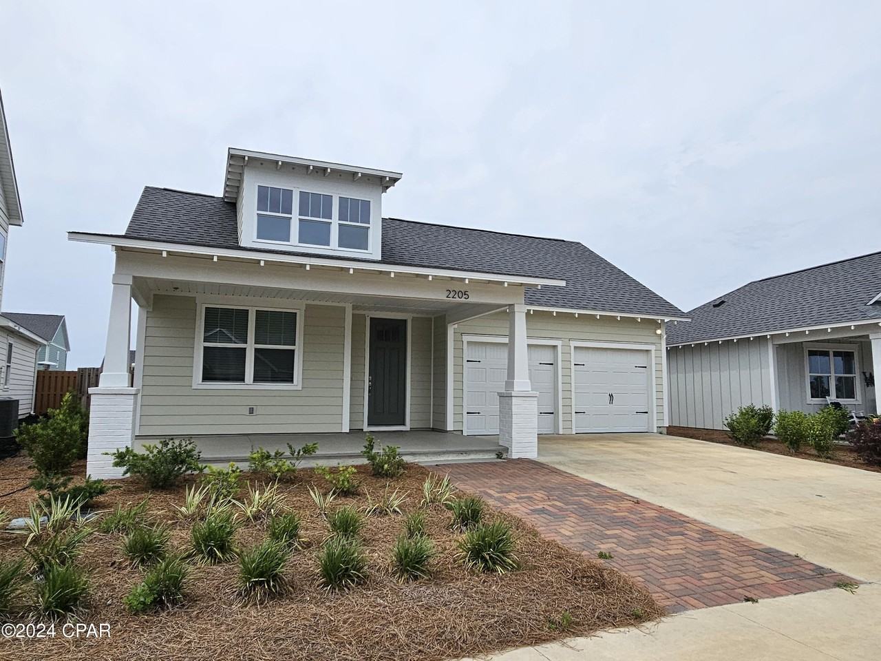 2205 Penny Royal St - Photo 2 of 33