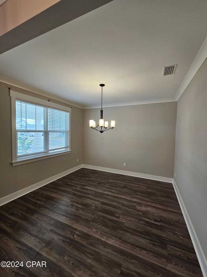 2205 Penny Royal St - Photo 5 of 33