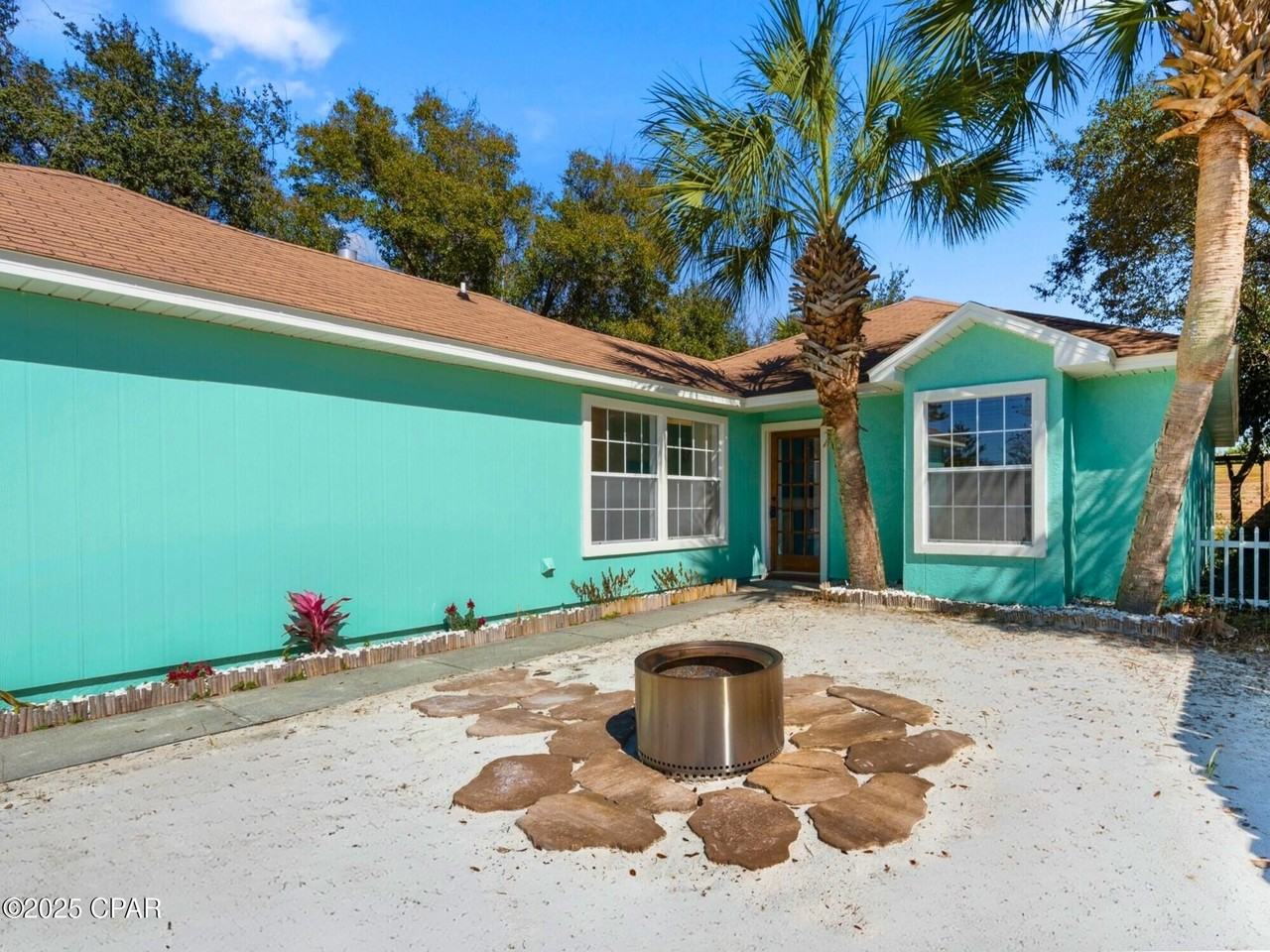 616 Lake Powell Dr - Photo 5 of 50