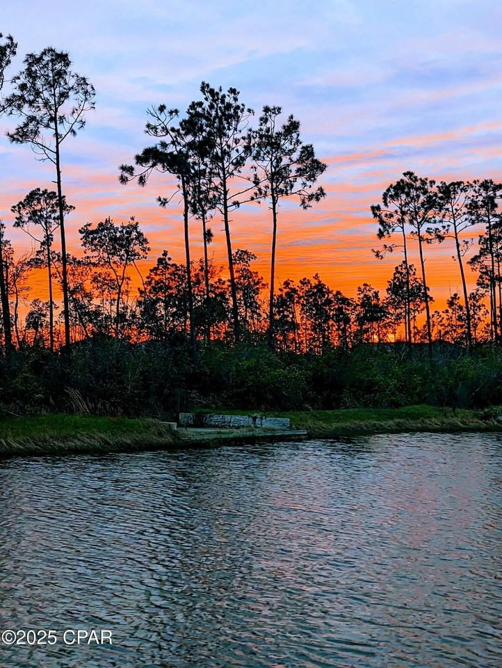 5910 Nordic Dr - Photo 2 of 27