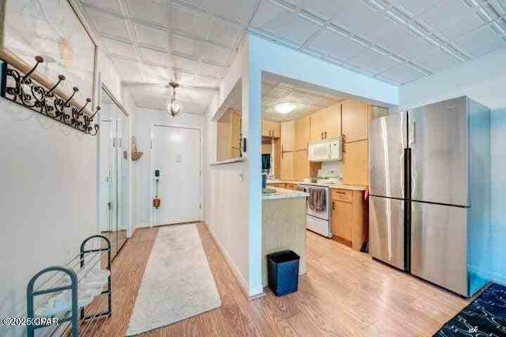 105 105 Allen 65 Avenue #65 - Photo 6 of 26