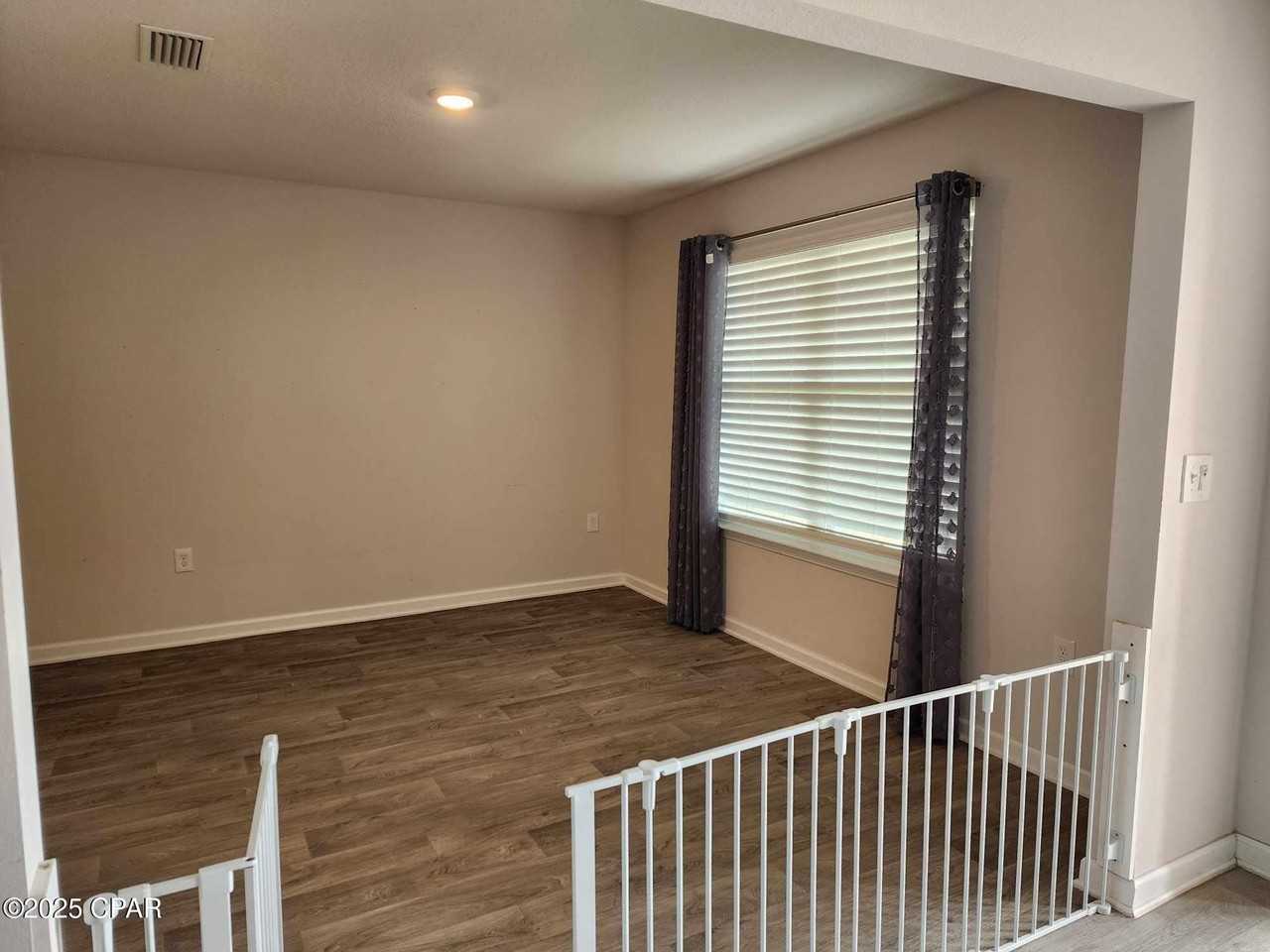 7300 Ellie B Dr - Photo 3 of 15