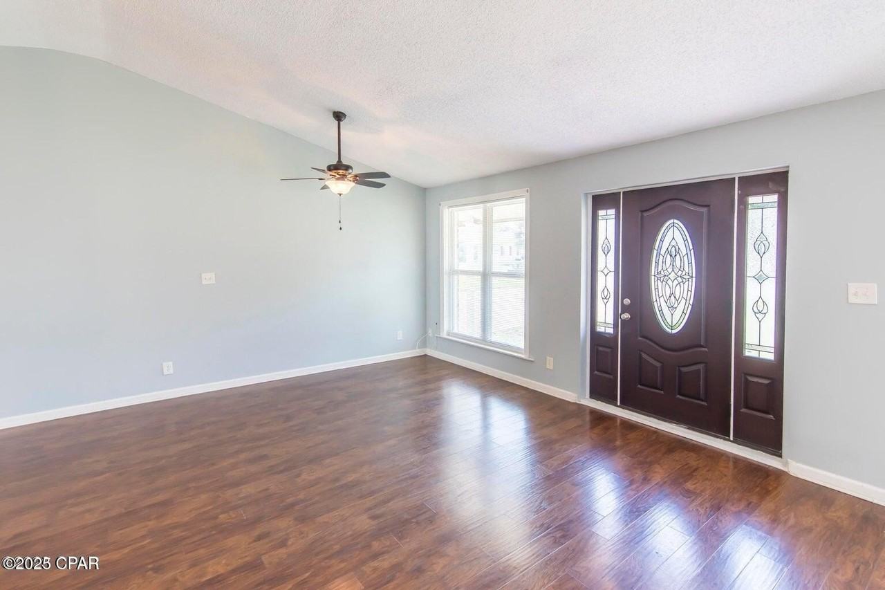 403 E Gulf Blvd - Photo 7 of 38