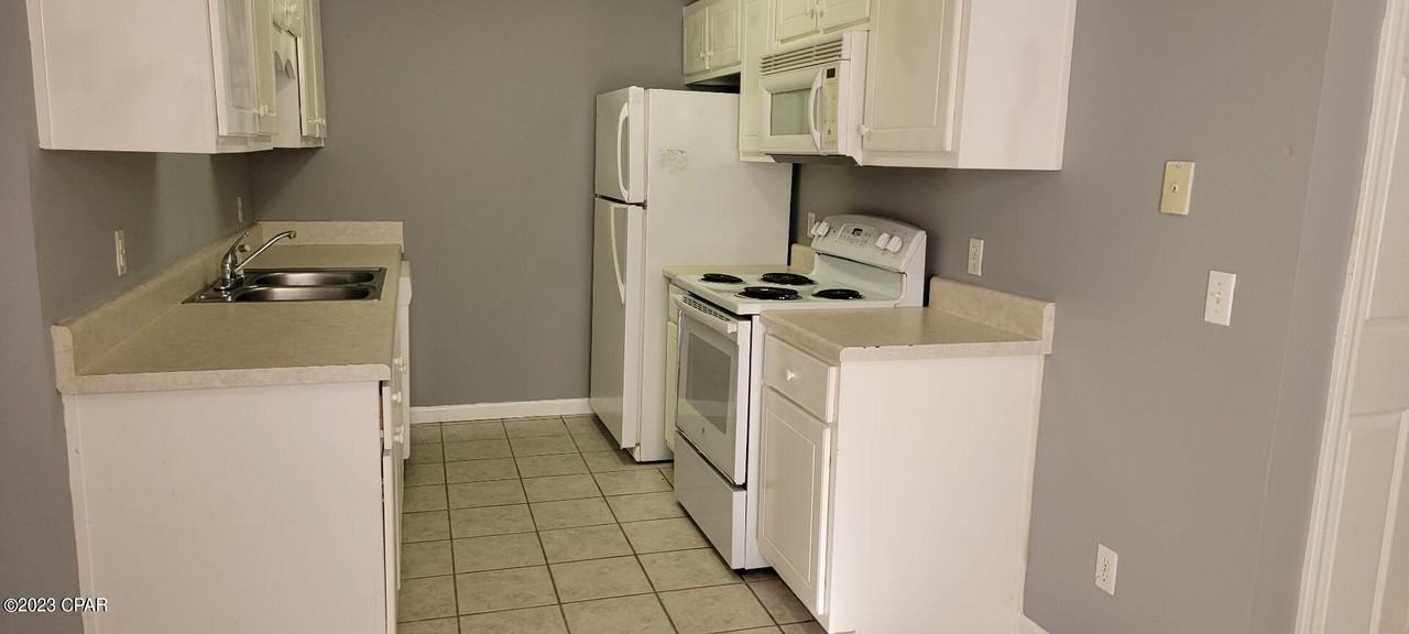 1911 Dorothy Ave - Photo 7 of 8