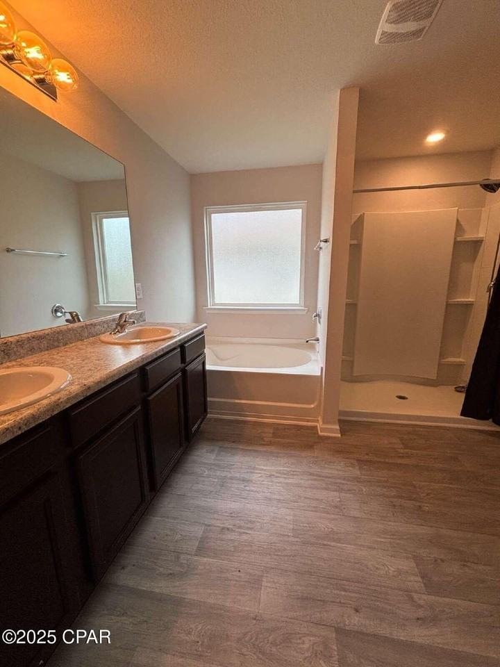 500 Eagle Lake Way - Photo 7 of 17