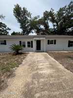 featured image of 715 W 17th St Apt 3 #3