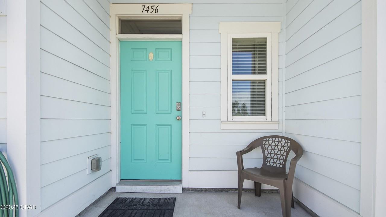 7456 Shadow Lake Dr - Photo 3 of 34