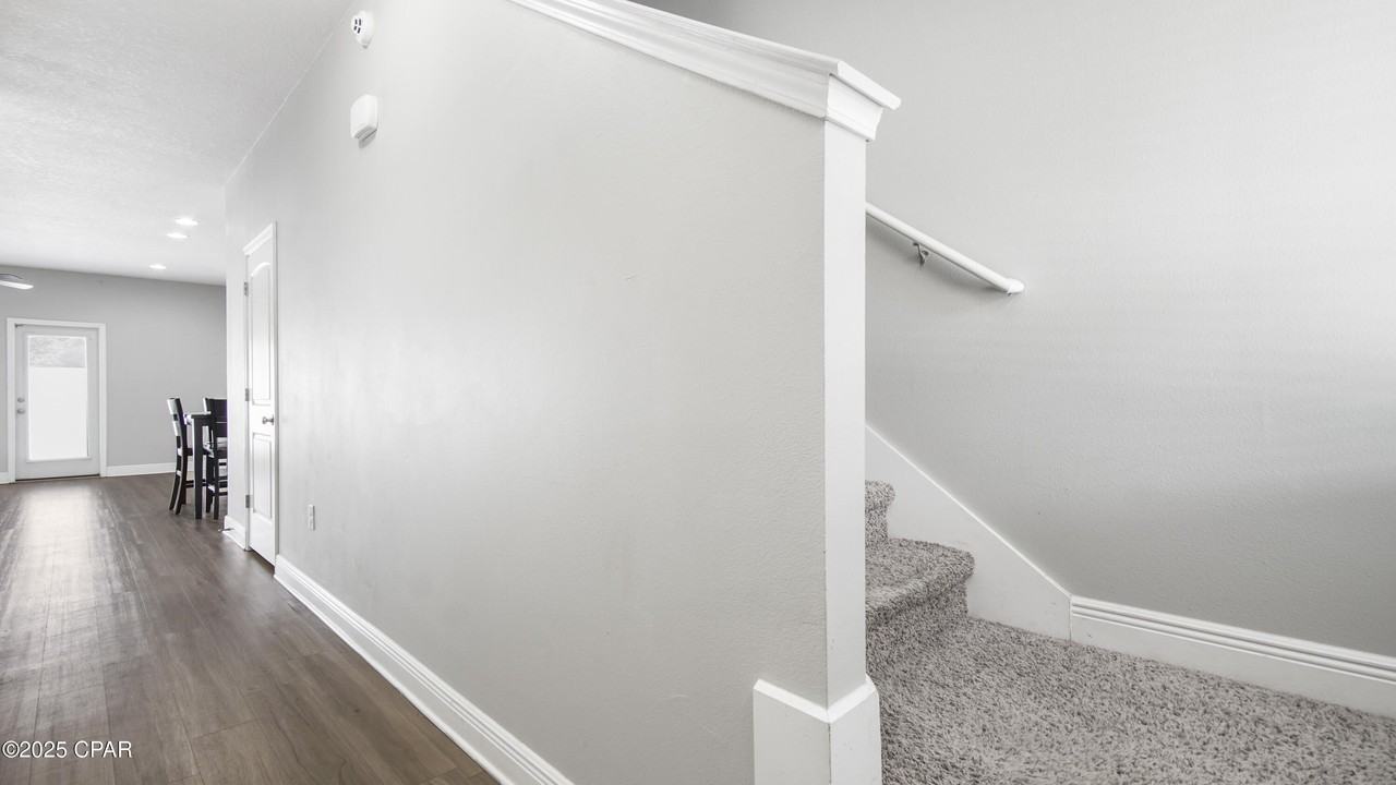 7456 Shadow Lake Dr - Photo 4 of 34