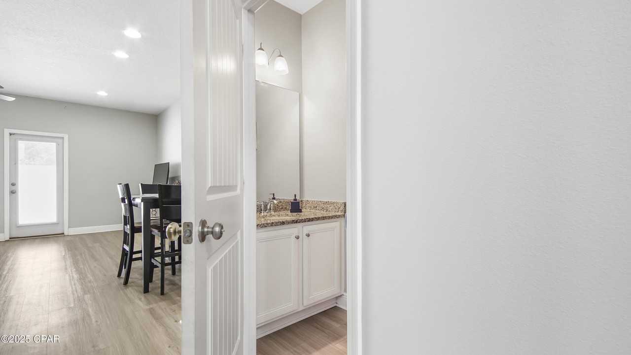 7456 Shadow Lake Dr - Photo 6 of 34