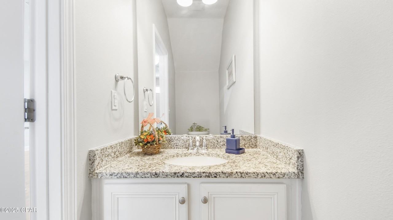 7456 Shadow Lake Dr - Photo 7 of 34