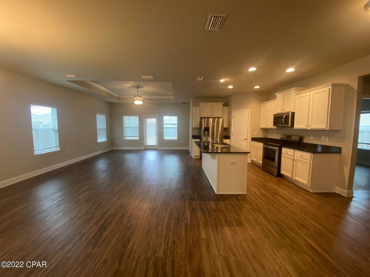 131 N Shoreview Dr - Photo 4 of 14