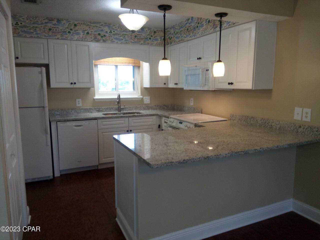 1309 Capri Dr - Photo 6 of 10