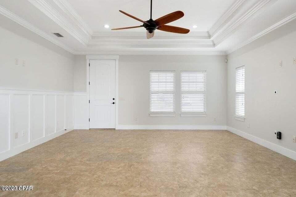 1414 Graham Ln - Photo 3 of 21