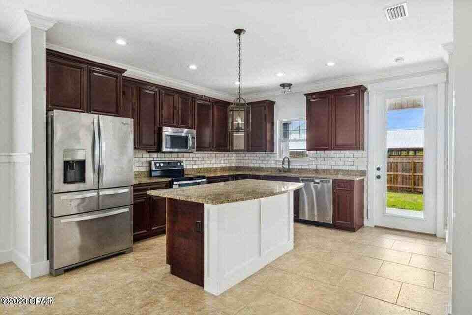 1414 Graham Ln - Photo 6 of 21