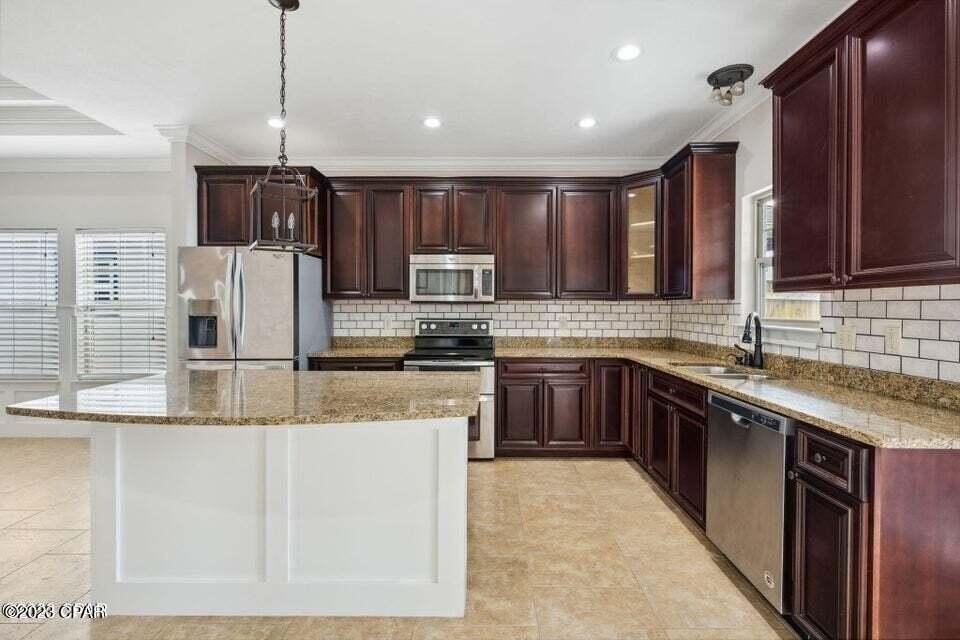 1414 Graham Ln - Photo 7 of 21