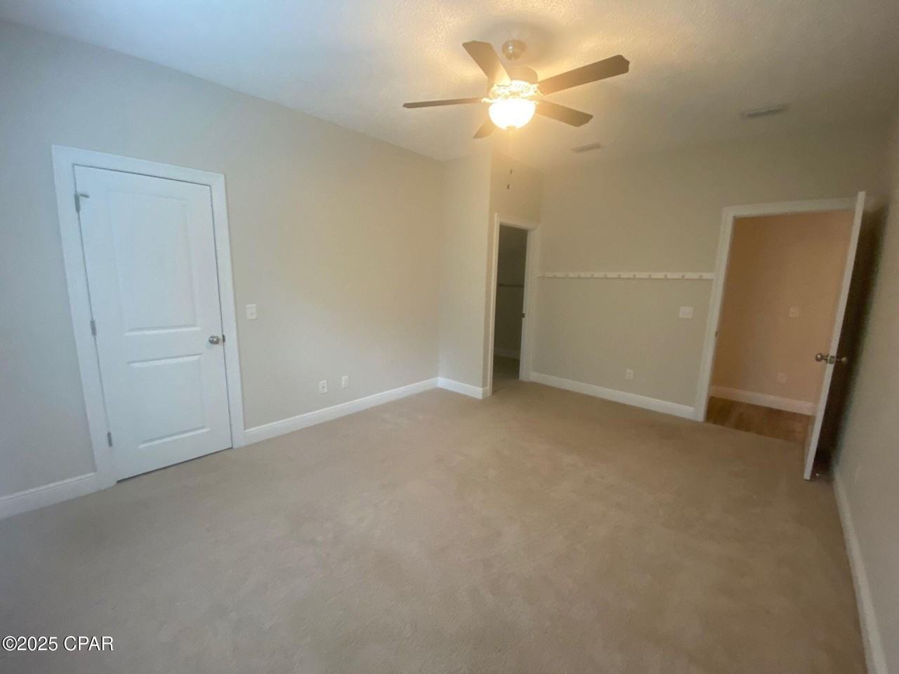 1001 Clay Ave - Photo 5 of 15