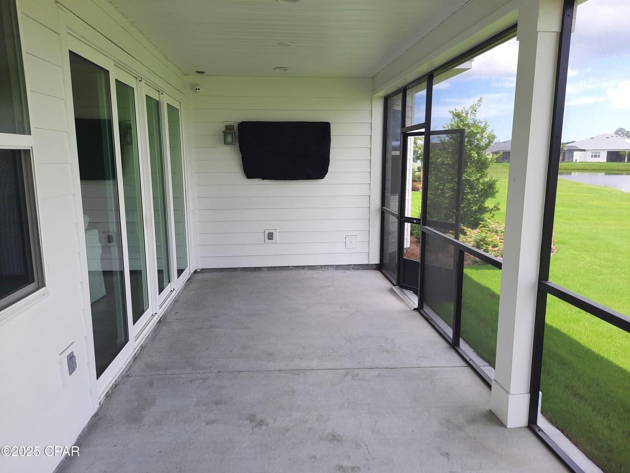 8436 Coral Reef Way - Photo 3 of 44