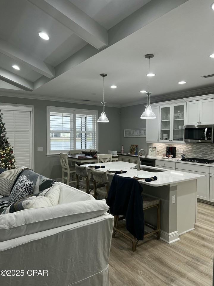 8436 Coral Reef Way - Photo 4 of 44