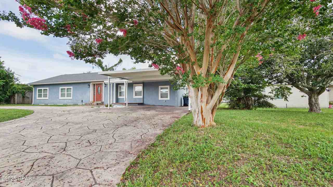 205 N Macarthur Ave - Photo 2 of 37