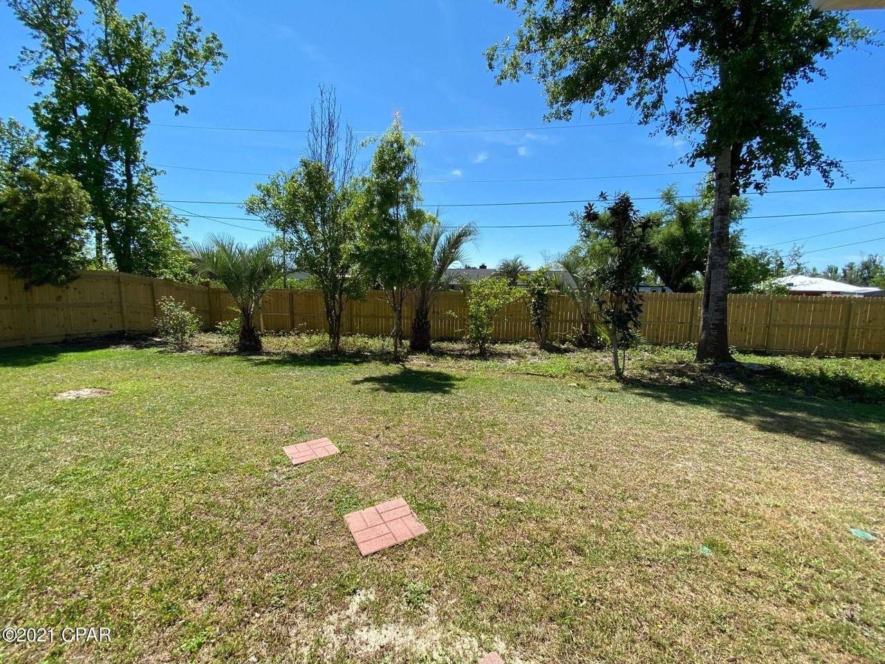 3620 Bay Tree Rd - Photo 2 of 20