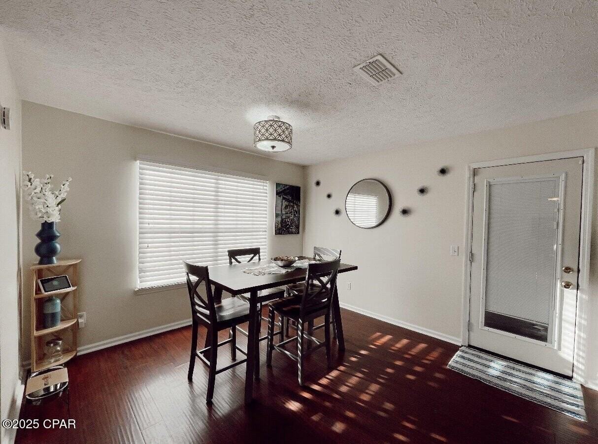 1716 Hickory Ave - Photo 6 of 9