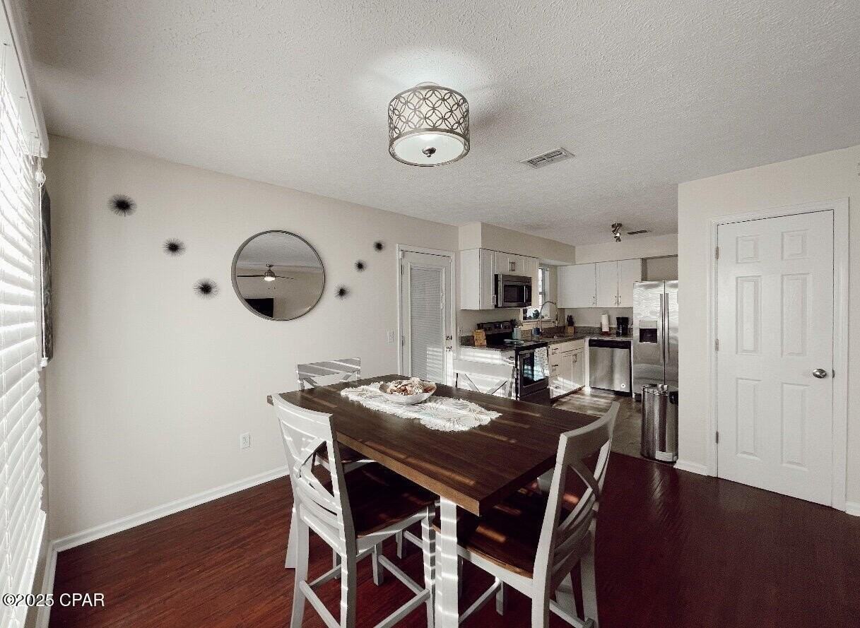 1716 Hickory Ave - Photo 7 of 9