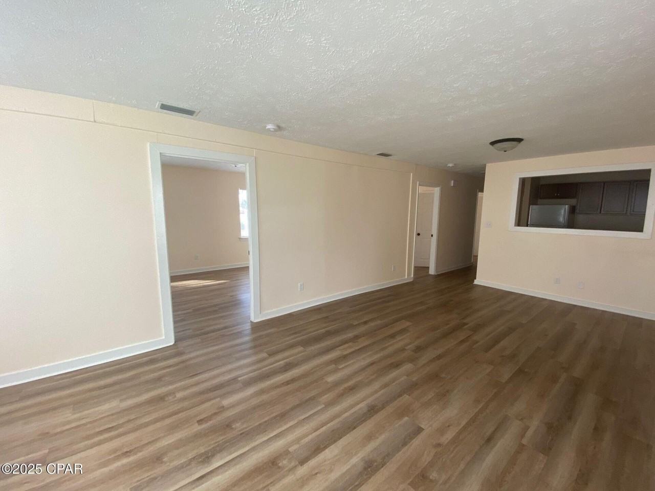 606 Florida Ave - Photo 3 of 16