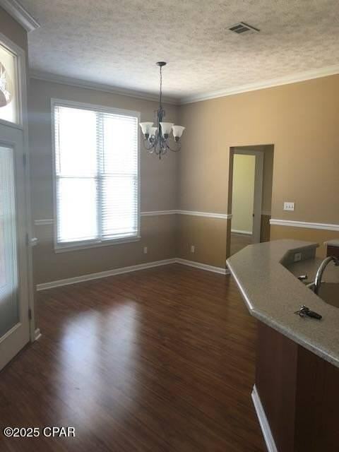 5209 Hickory St - Photo 4 of 6