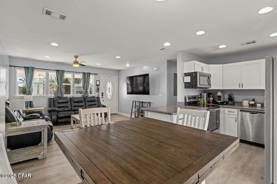 903 Huntington Dr - Photo 3 of 22