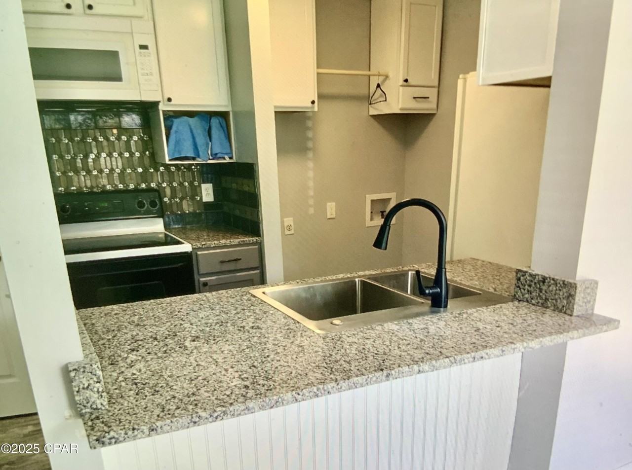 1111 Fortune Avenue #A - Photo 4 of 26