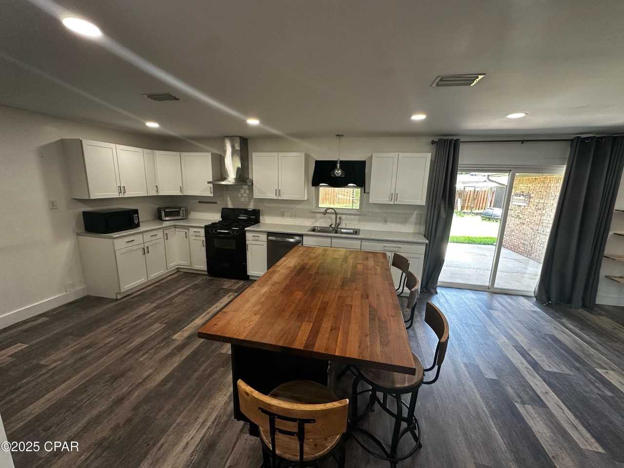 112 Woodlawn Dr - Photo 7 of 22