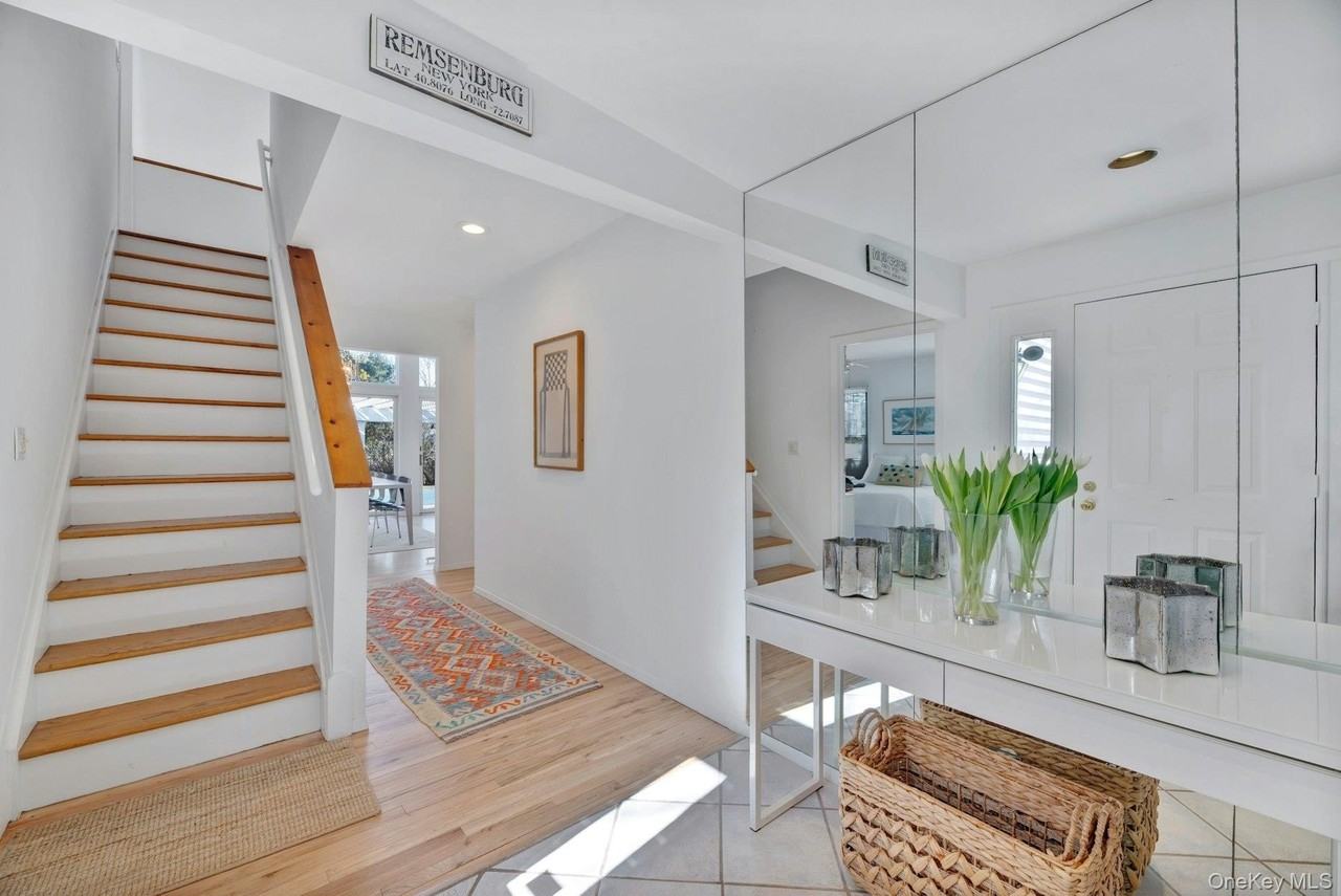 94 S Country Rd - Photo 2 of 40