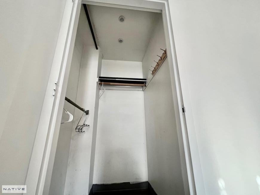 514 East 13th Street - Photo 5 of 8