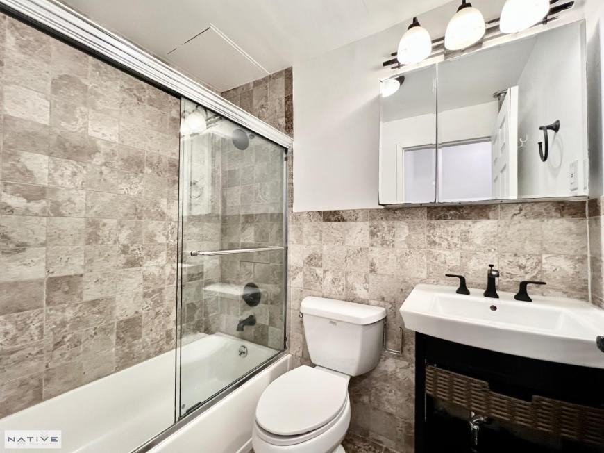 514 East 13th Street - Photo 6 of 8