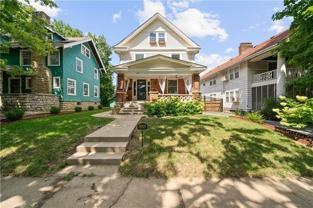 834 W 39th Ter - Photo 1 of 1