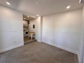 2952 Sw 27th Ter #REAR - Photo 1 of 1