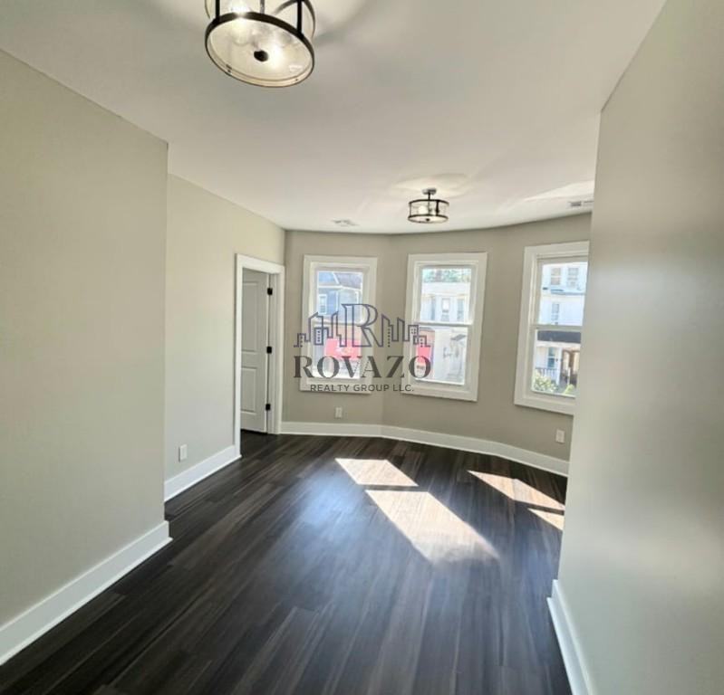 154 Sanford St #2 - Photo 3 of 6