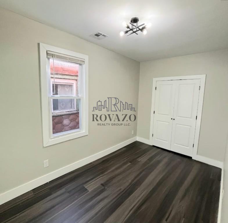 154 Sanford St #2 - Photo 4 of 6