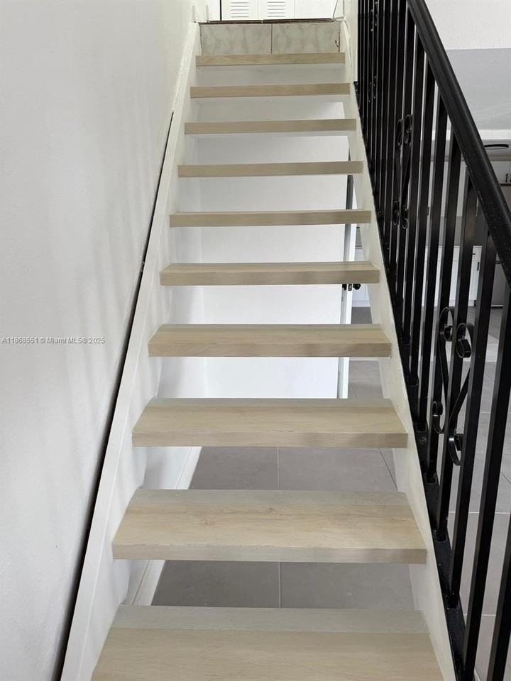 2291 W 53rd Pl #2291 - Photo 5 of 11