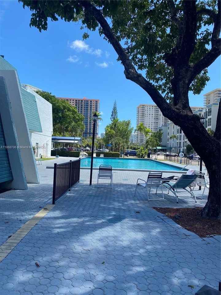 200 177th Dr #216 - Photo 4 of 18